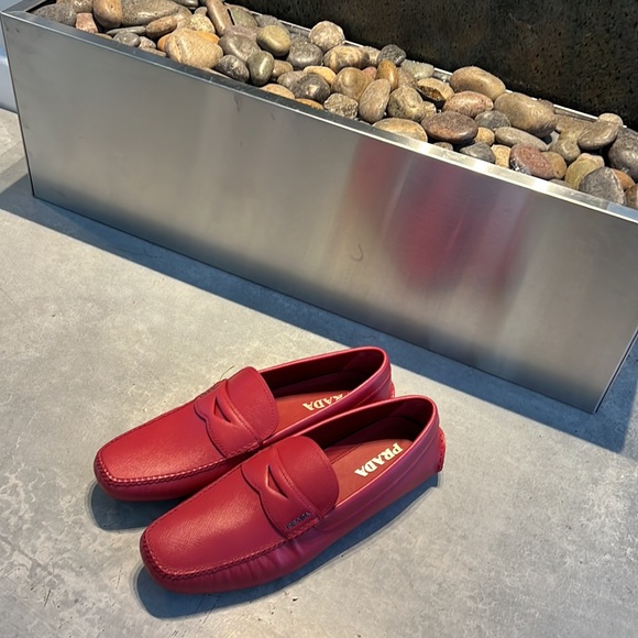 Literally worn one time… MENS PRADA SAFFIANO RED LEATHER SHOES! SIZE 12 - Picture 2 of 16